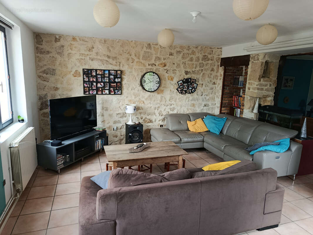 Maison à NERONDES