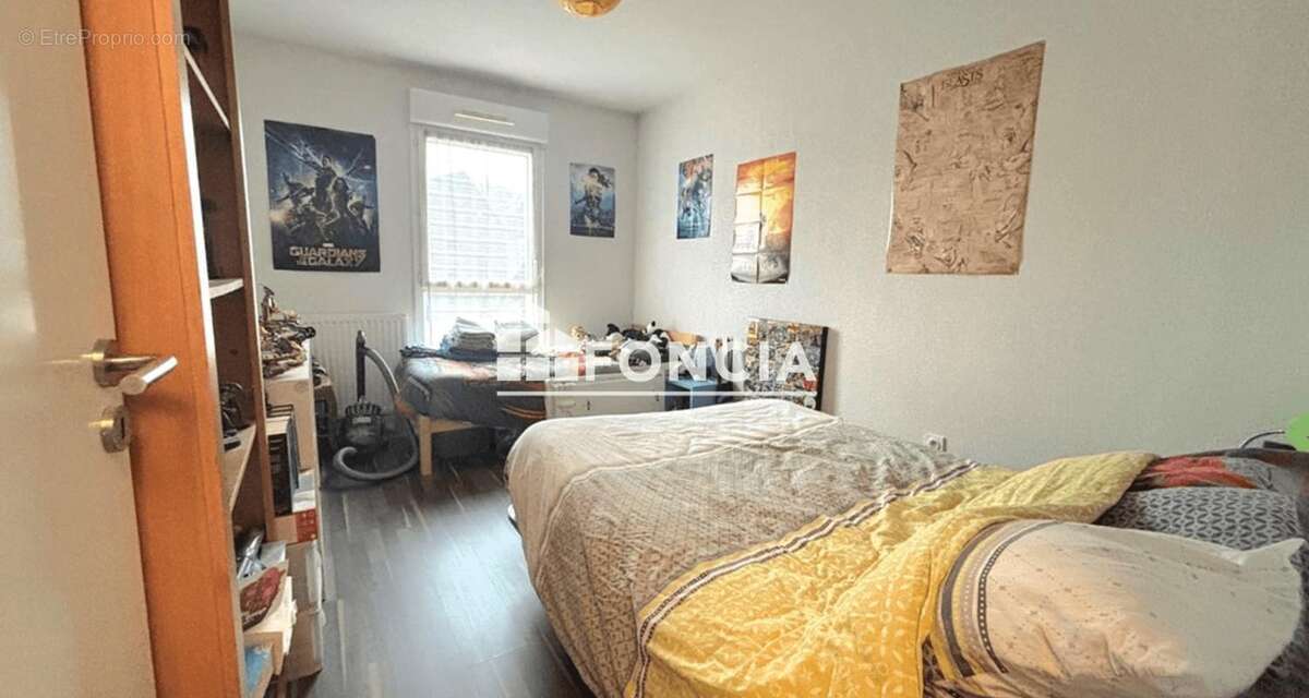 Appartement à LONS