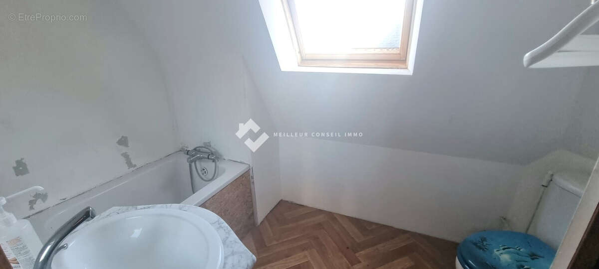 Maison 96 m² à Trelevern  - photo 8