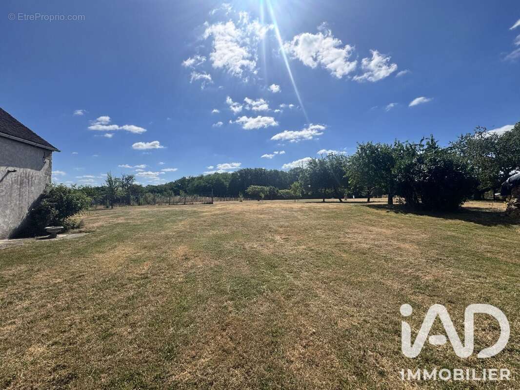 Maison 75 m² à Villeneuve-Sur-Yonne  - photo 2