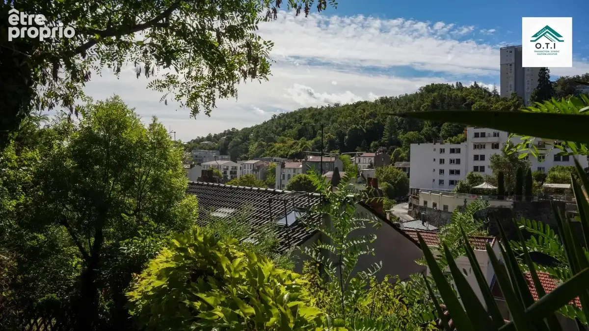 Duplex de caractère avec jardin privatif de plus de 600 m² - photo 12