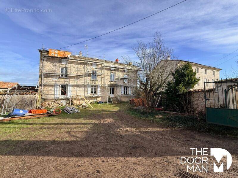 Maison à LA ROCHENARD