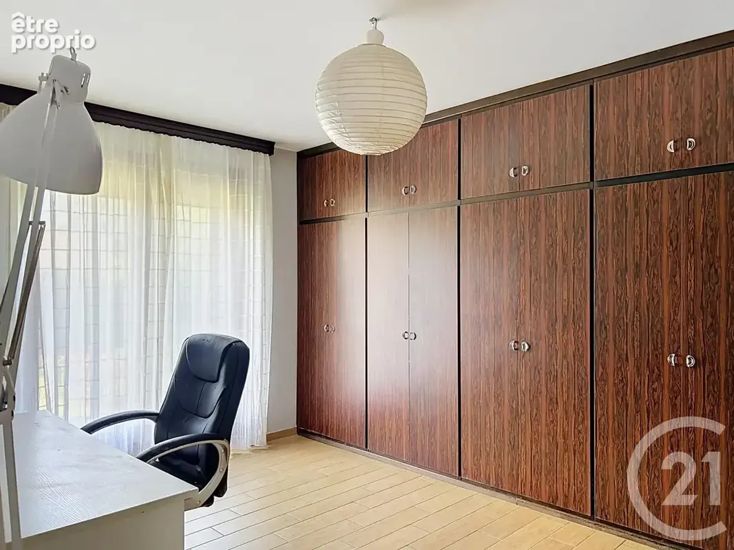 Maison 7 pièces 198 m² à vendre à Thaon-Les-Vosges (88150) - photo 13