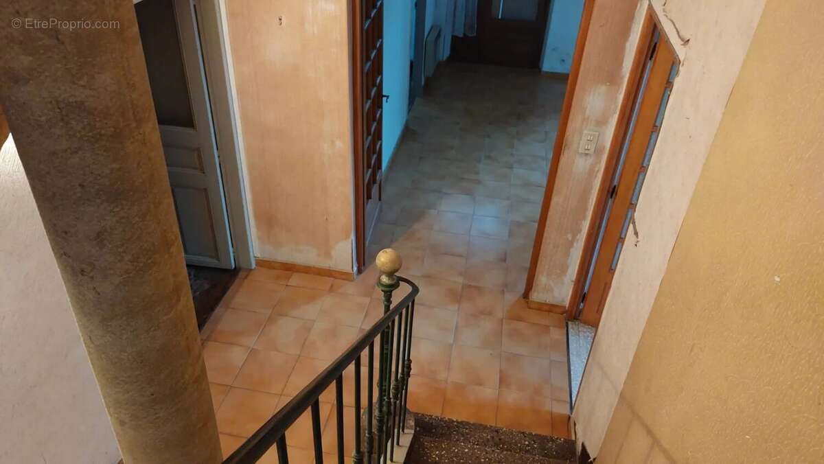 Maison à CABANNES
