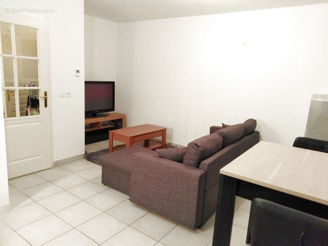 EXCLUSIVITE -MONNETIER-ANNEMASSE Proche Geneve -Joli T1 de 31m2 av terrasse-Pour investisseur - photo 5