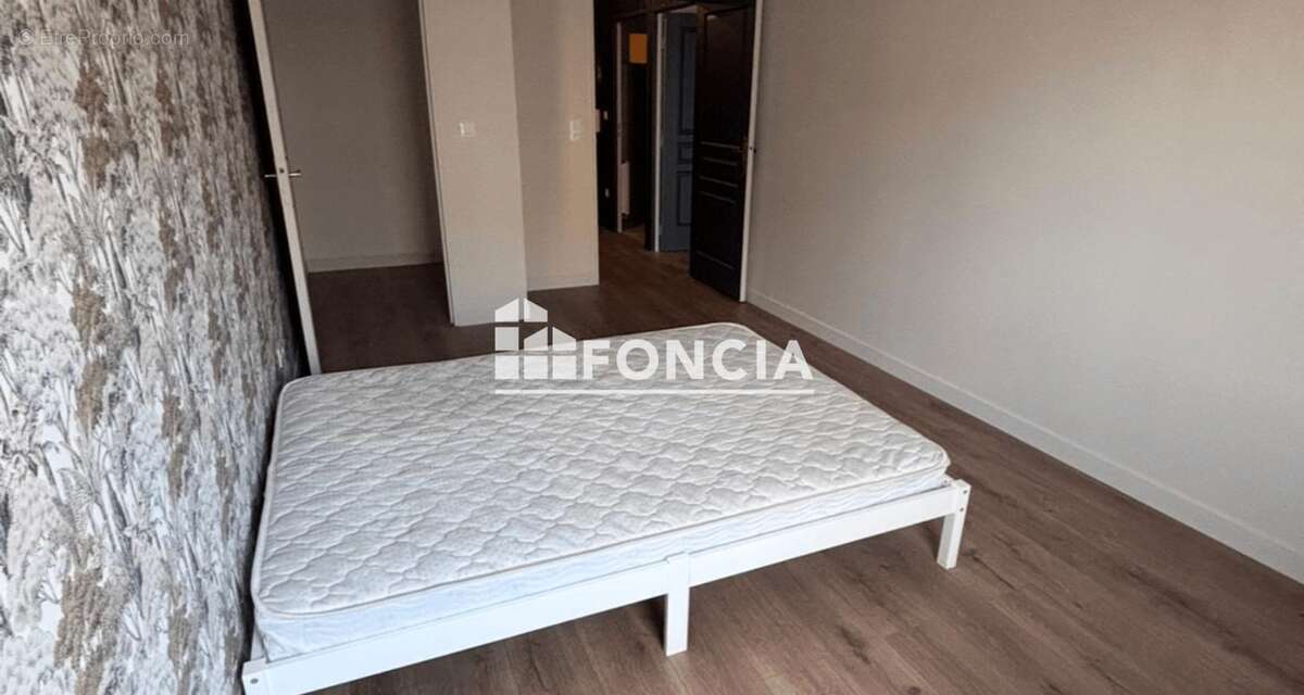 Appartement à PERSAN