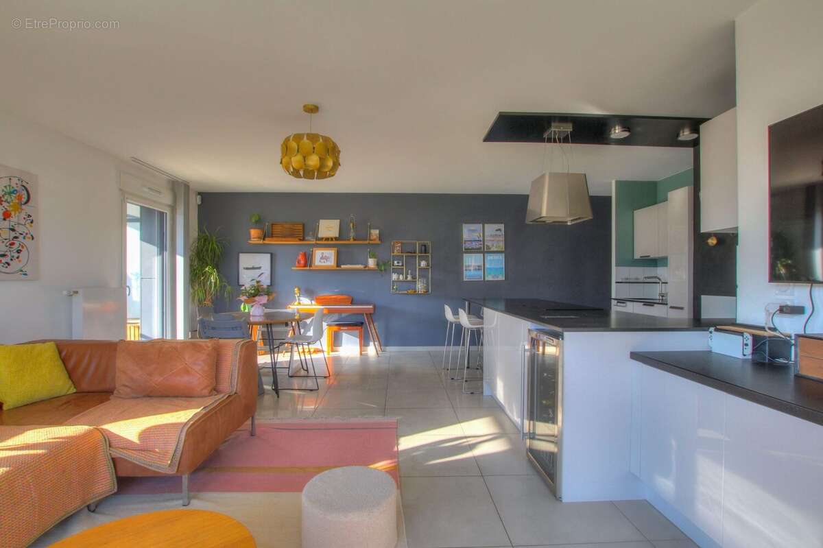 Appartement à THOIRY