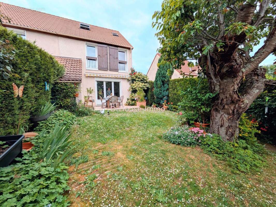 Maison 84 m² à Jouy-Le-Moutier  - photo 8