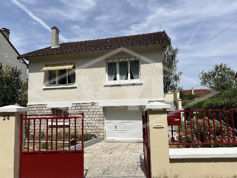 Maison à COMBS-LA-VILLE