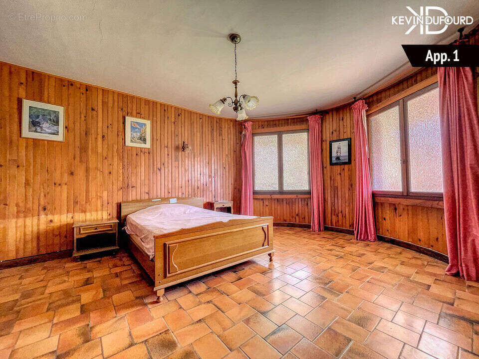 Maison 335 m² à Lalevade-D'ardeche  - photo 4