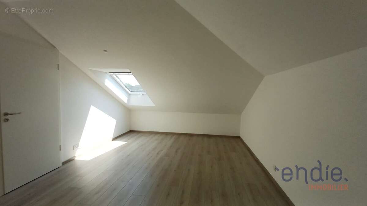 ROSENAU  Magnifique F2 de standing au dernier étage avec terrasse de 18,86 m² - photo 6