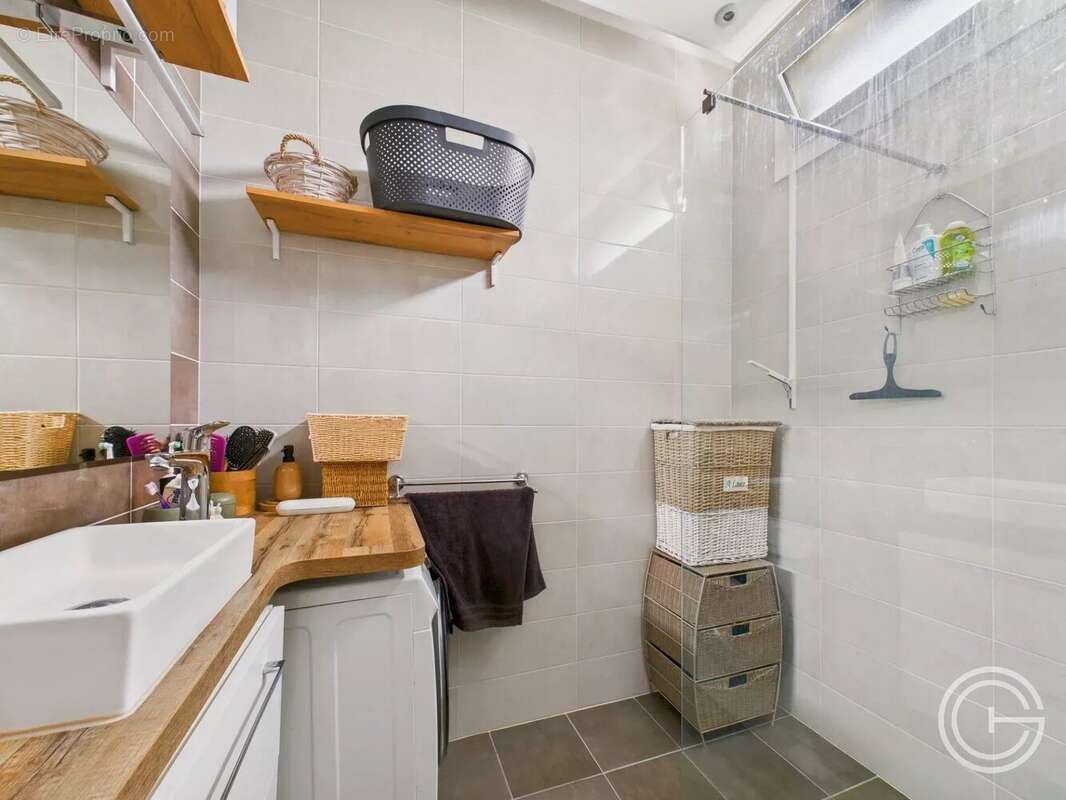 Appartement RDC - 3 pièces 65m² - Terrasse Parking Cave - Av de la Lanterne - NICE - photo 9