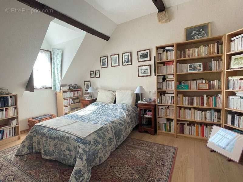 Maison à LA BAZOCHE-GOUET