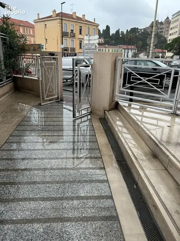 Cannes-quartier du vieux port - photo 10