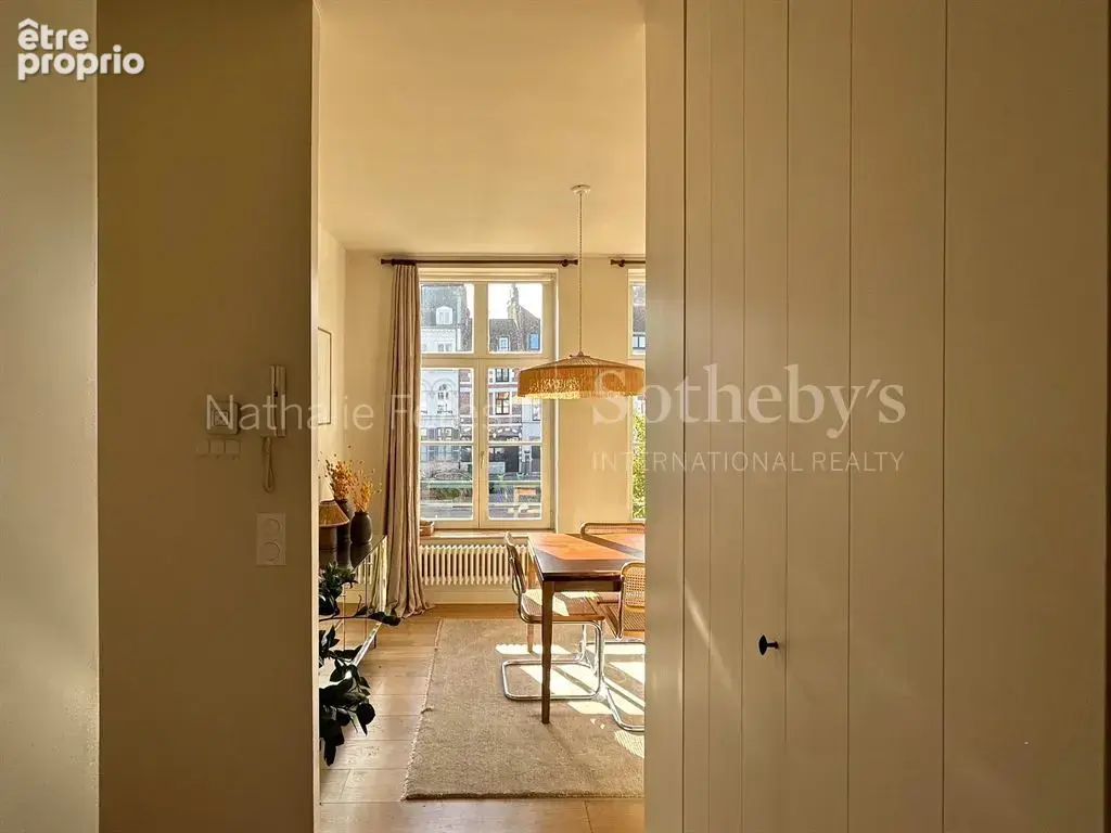 Superbe duplex rénové avec deux terrasses – Place des Archives - photo 5