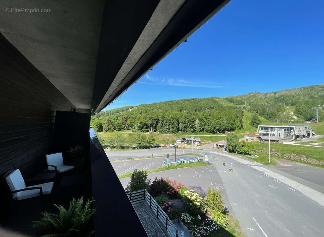 Appartement à BESSE-ET-SAINT-ANASTAISE