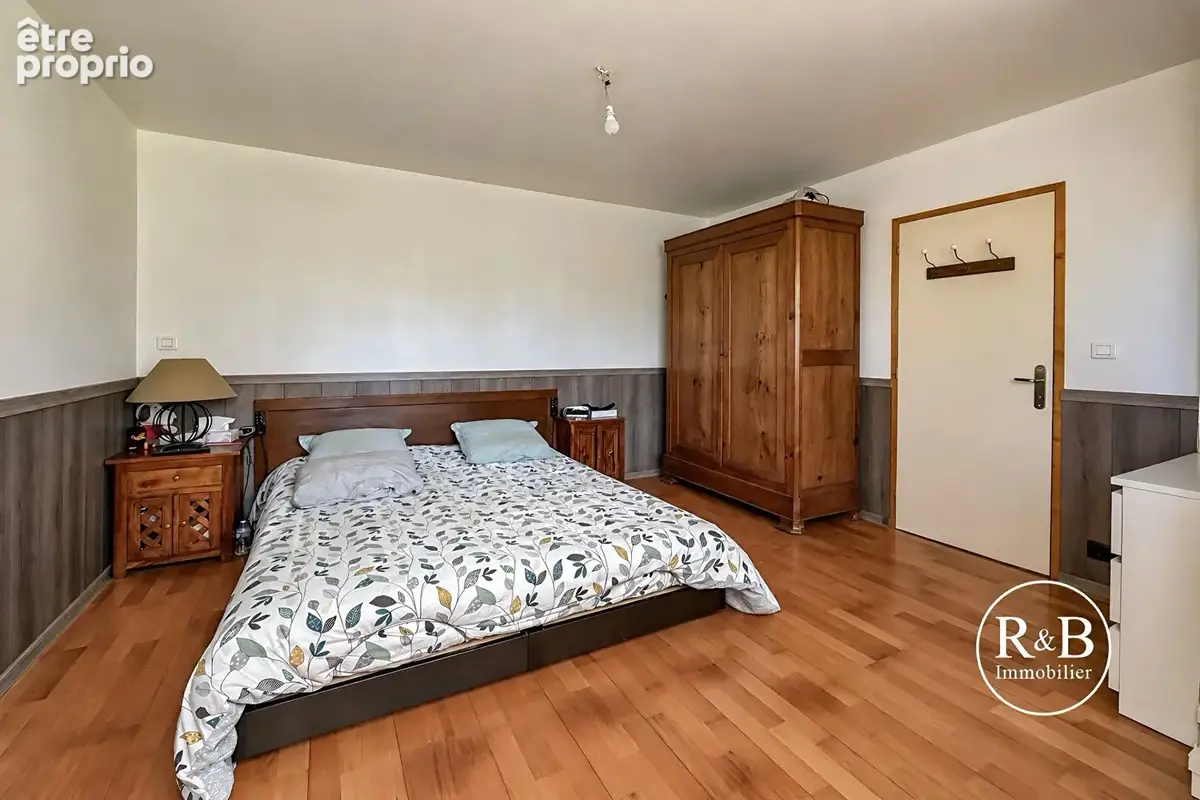 Maison Les Clayes Sous Bois 5 pièces 102 m2 - photo 9