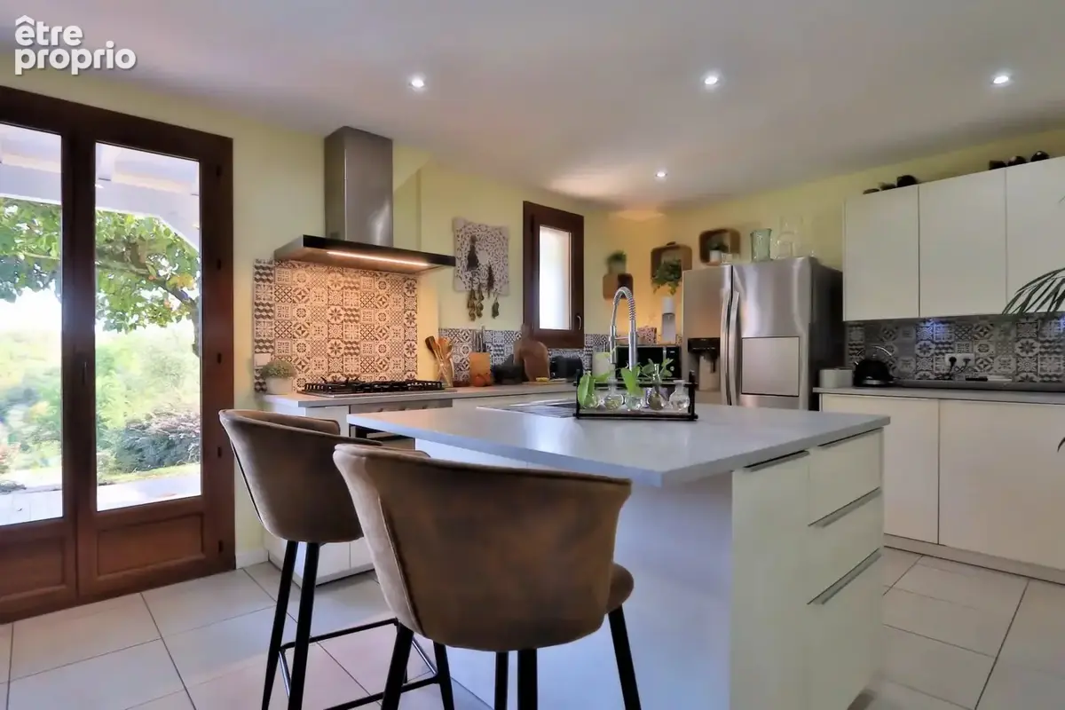 Charmante maison avec 2/3 chambres, grange, grand jardin et piscine. - photo 10
