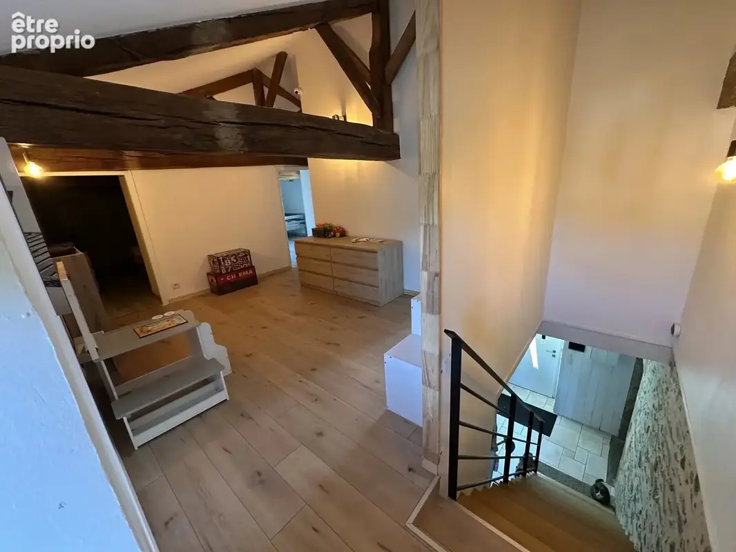 Ancien corps de ferme rénové, 5 chambres + gite + grange de 204 m² et 4 196 m² de terrain - photo 26