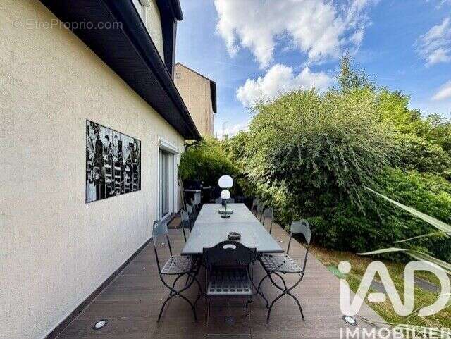 Photo 4 - Maison à GARCHES