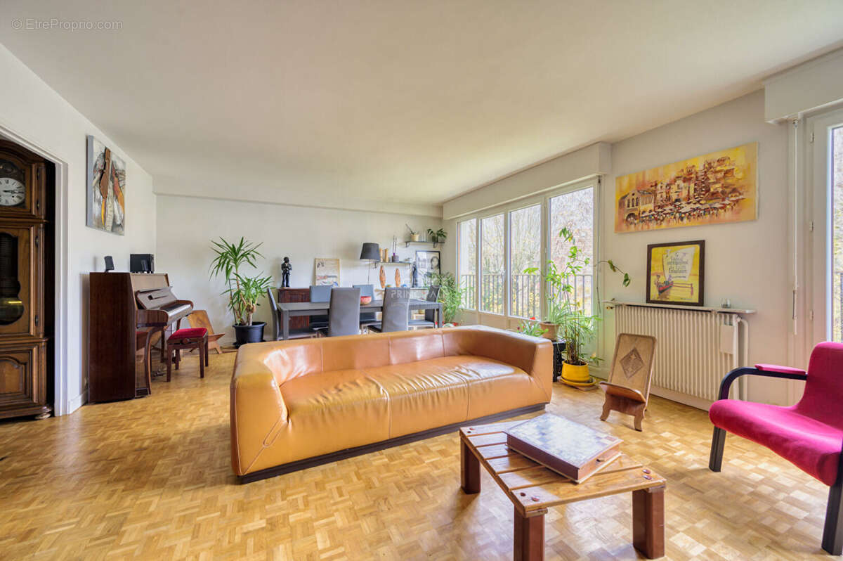 Appartement à CHAVILLE