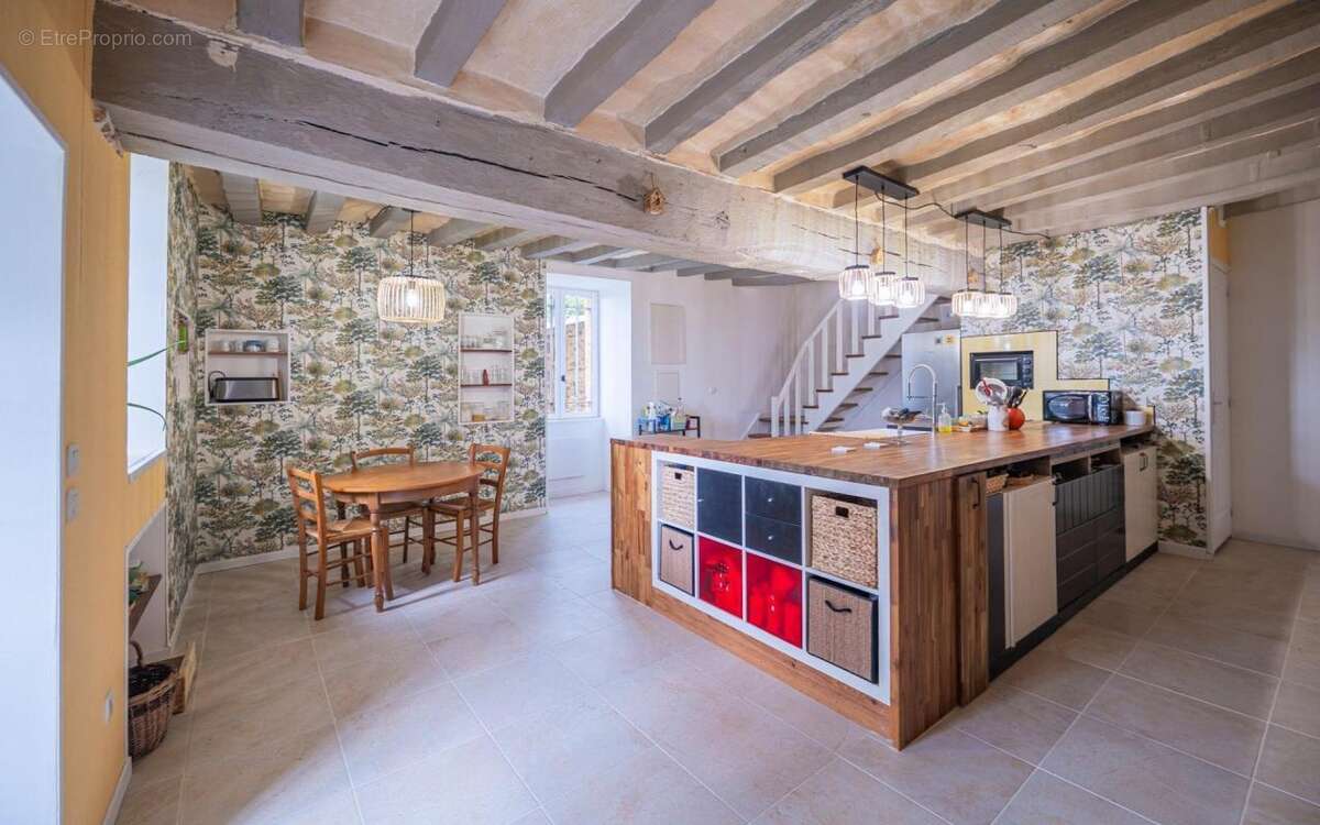 Maison à SAINTE-SUZANNE