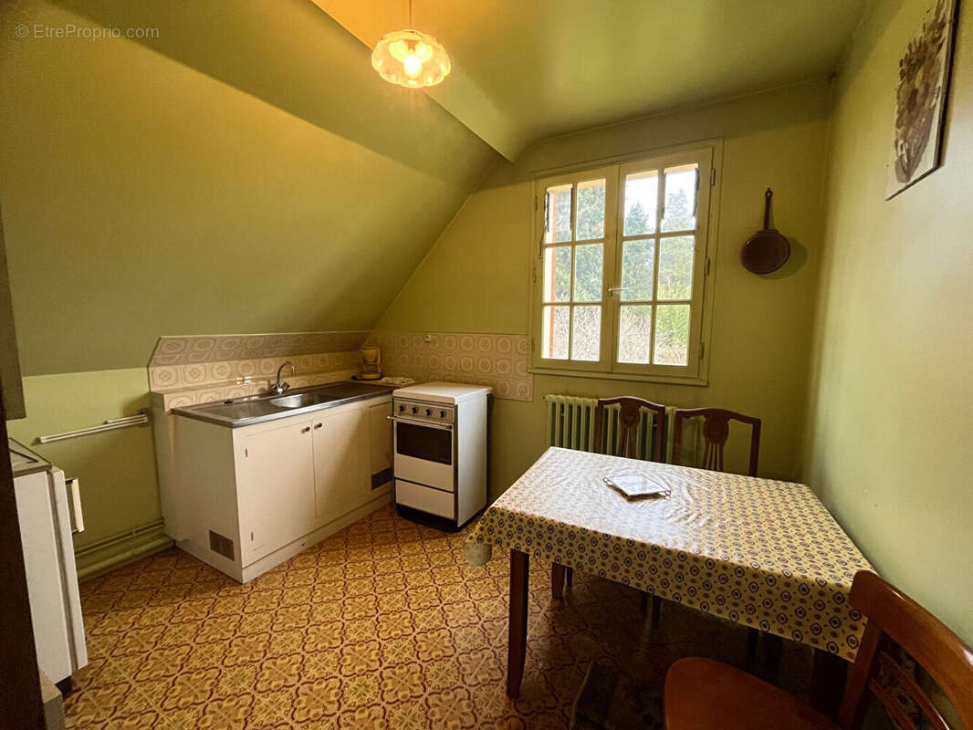 Maison à BRINON-SUR-SAULDRE