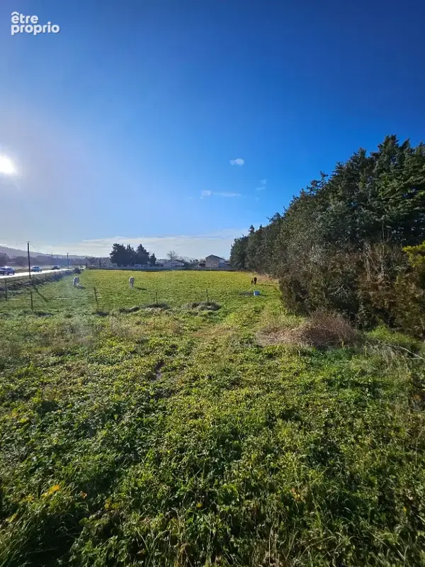 Terrain à MALLEMORT