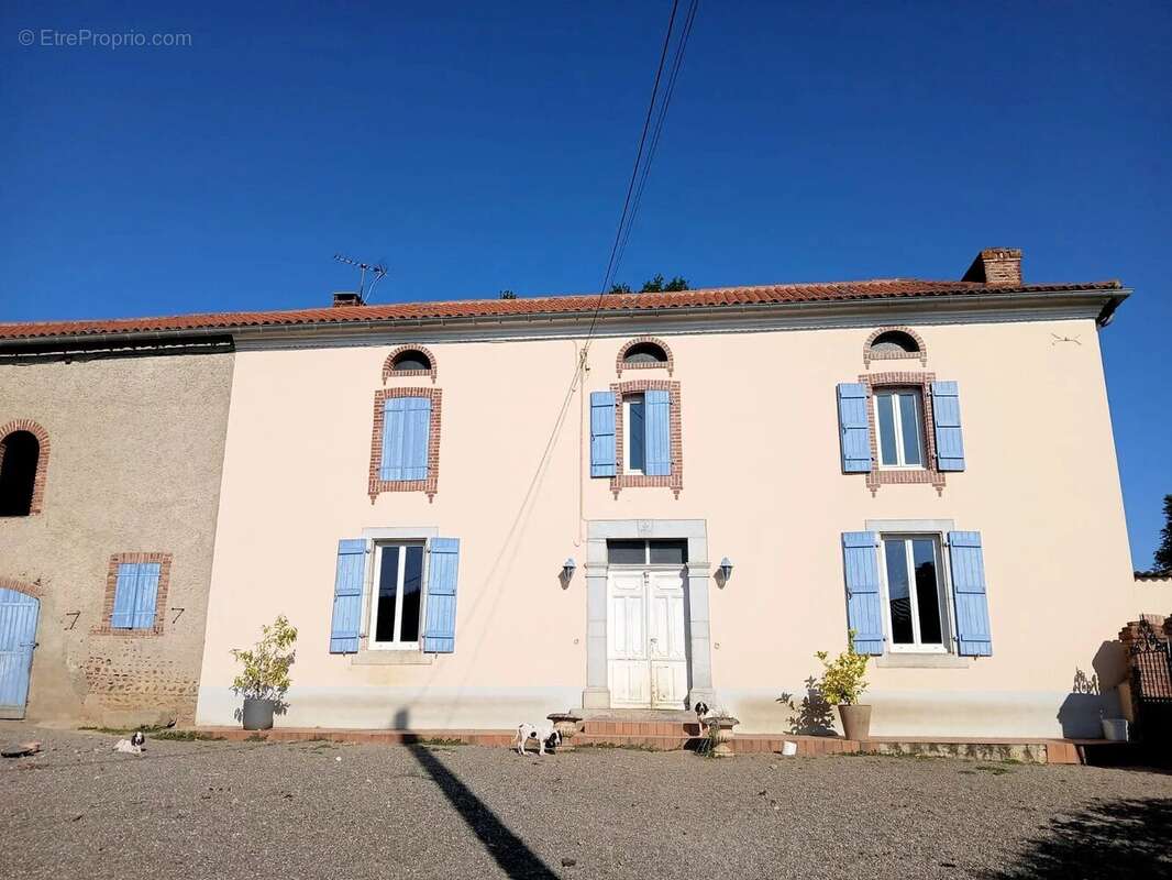 Maison à VIC-EN-BIGORRE