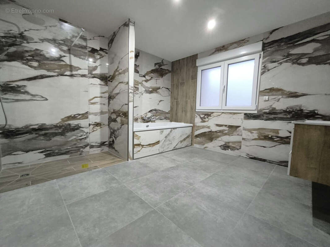 Maison à BRUAY-SUR-L&#039;ESCAUT