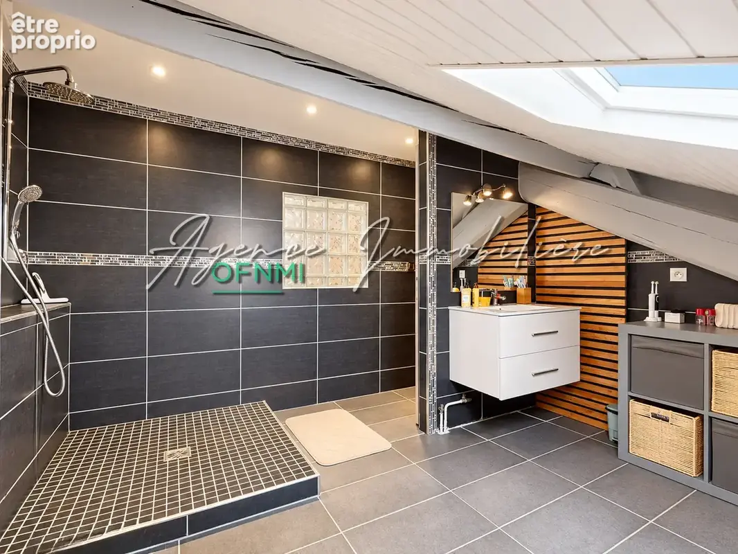 Loft Atypique en duplex avec Garage - photo 20