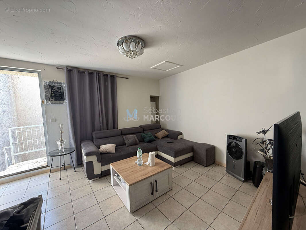Appartement à SURY-LE-COMTAL