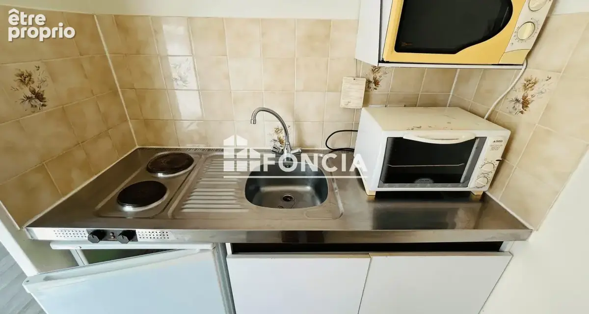 Studio 26m² à Poitiers quartier Ganterie avec balcon et parking privé - photo 3