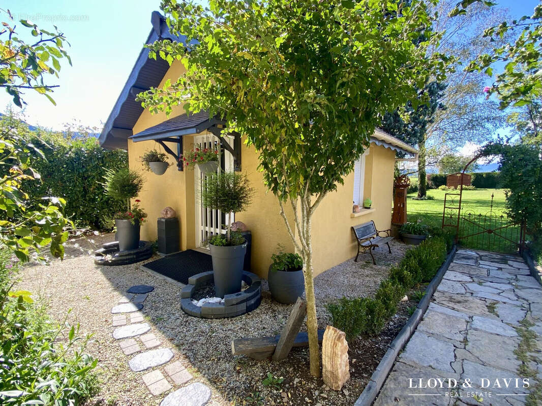 Maison à SAINT-PIERRE-D'ALBIGNY