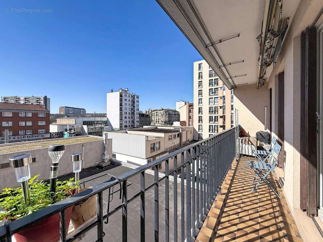 Appartement à EPINAY-SUR-SEINE