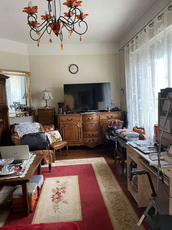 Maison à CHARLY