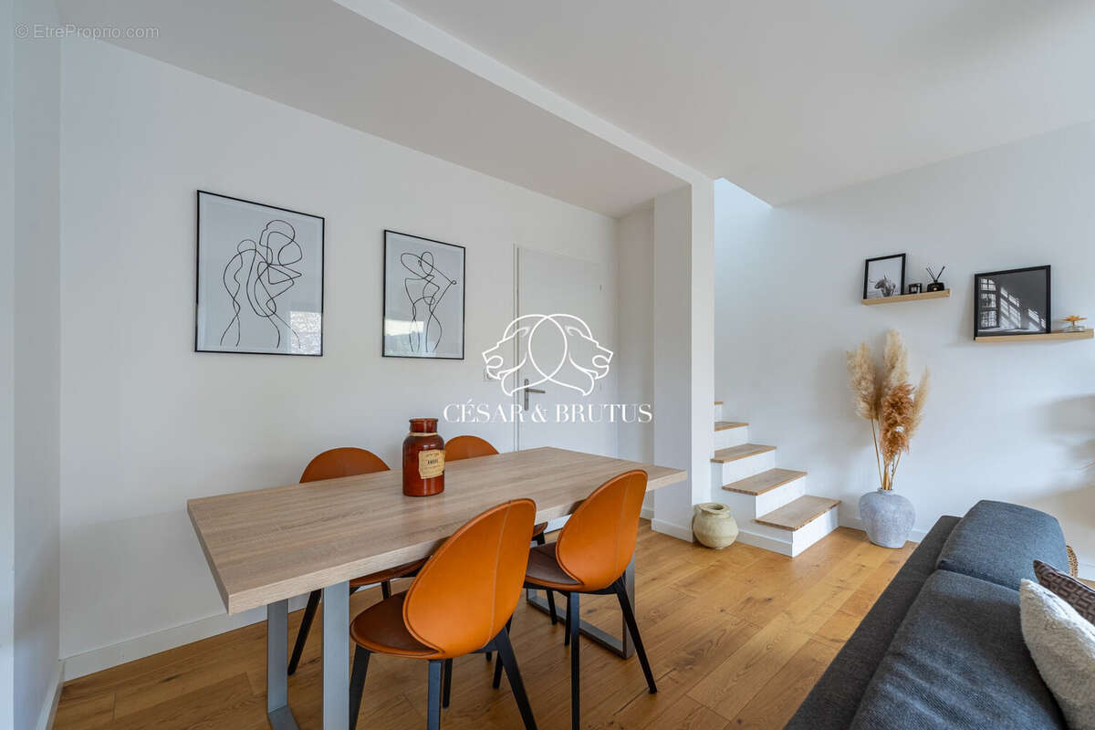 Appartement à SAINT-GENIS-LES-OLLIERES