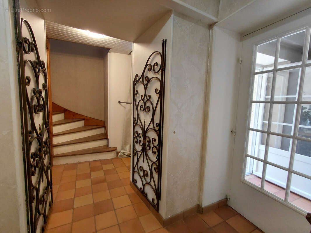 Proche du Château, Maison en pierre à Château l'Evêque - photo 19