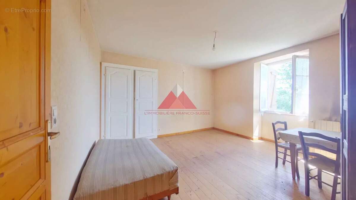 Maison à VALEMPOULIERES