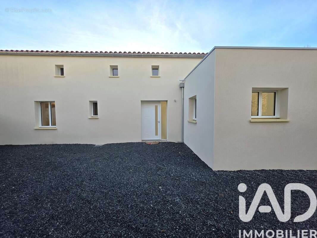 Photo 9 - Maison à LUSSANT