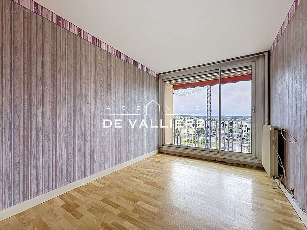Appartement à NANTERRE