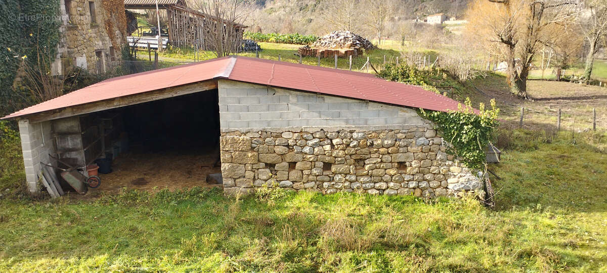 Maison à SAINT-MARTIN-DE-VALAMAS