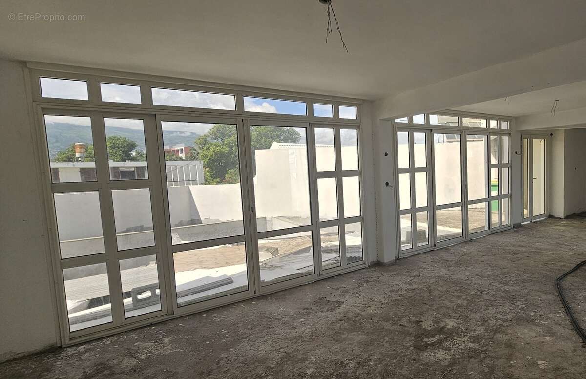 Immeuble à rénover LE PORT 252m² - photo 5