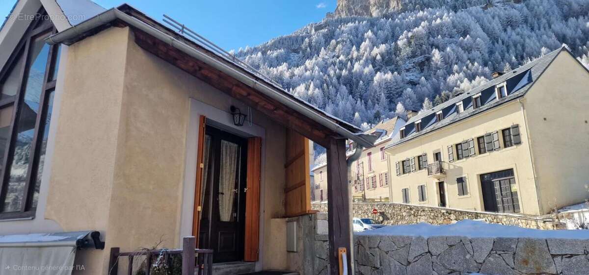 Appartement à GEDRE