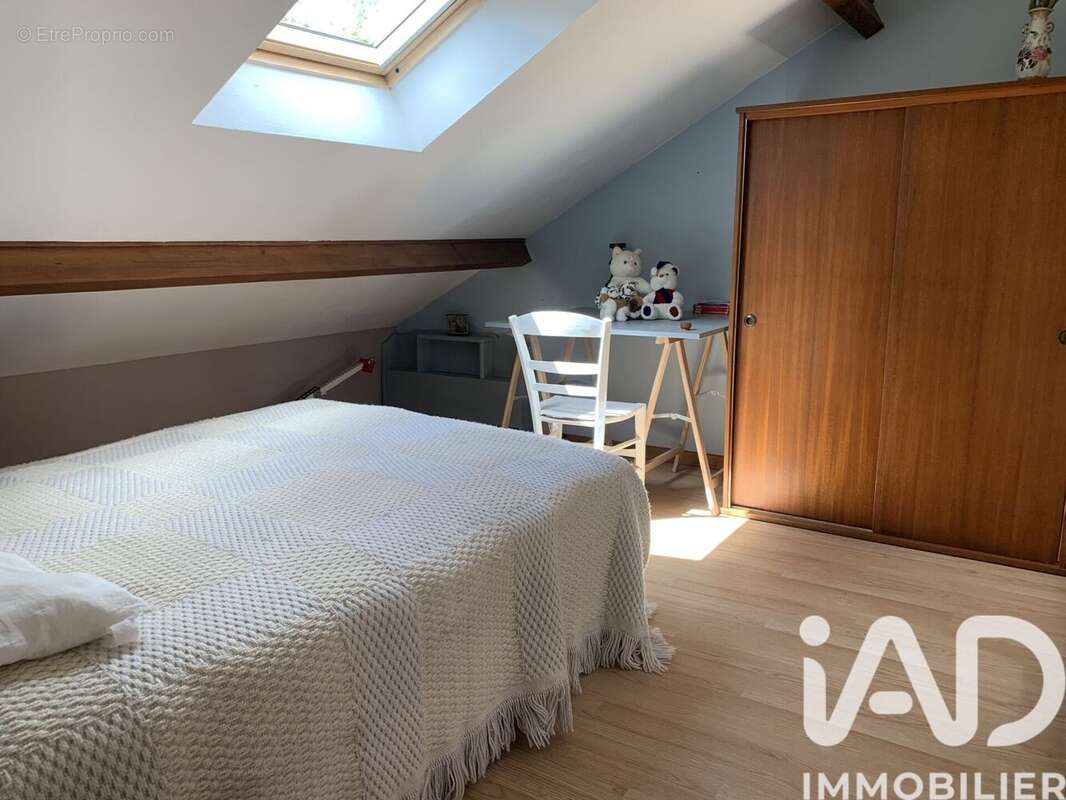 Photo 8 - Maison à VILLENEUVE-LA-GUYARD