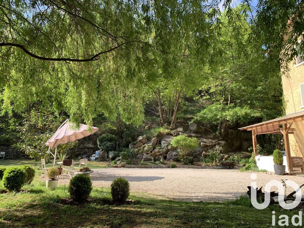 Photo 3 - Maison à SAINT-GENIS-LES-OLLIERES