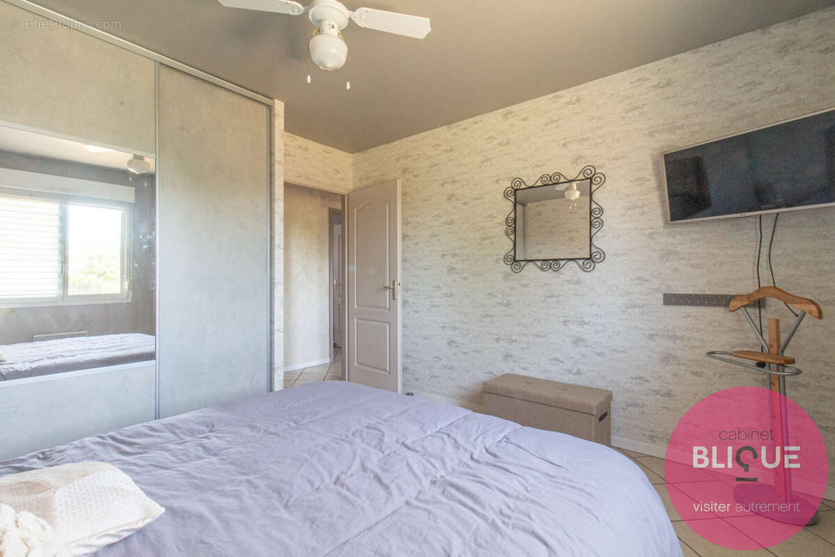 Plain-pied, grand jardin et garages xxl : ici, l'espace a pris ses aises ! - photo 23