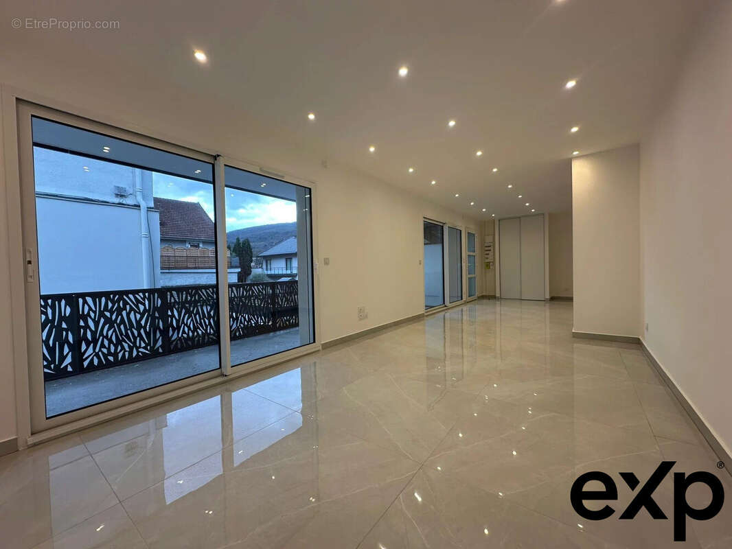 Appartement à GRESY-SUR-AIX