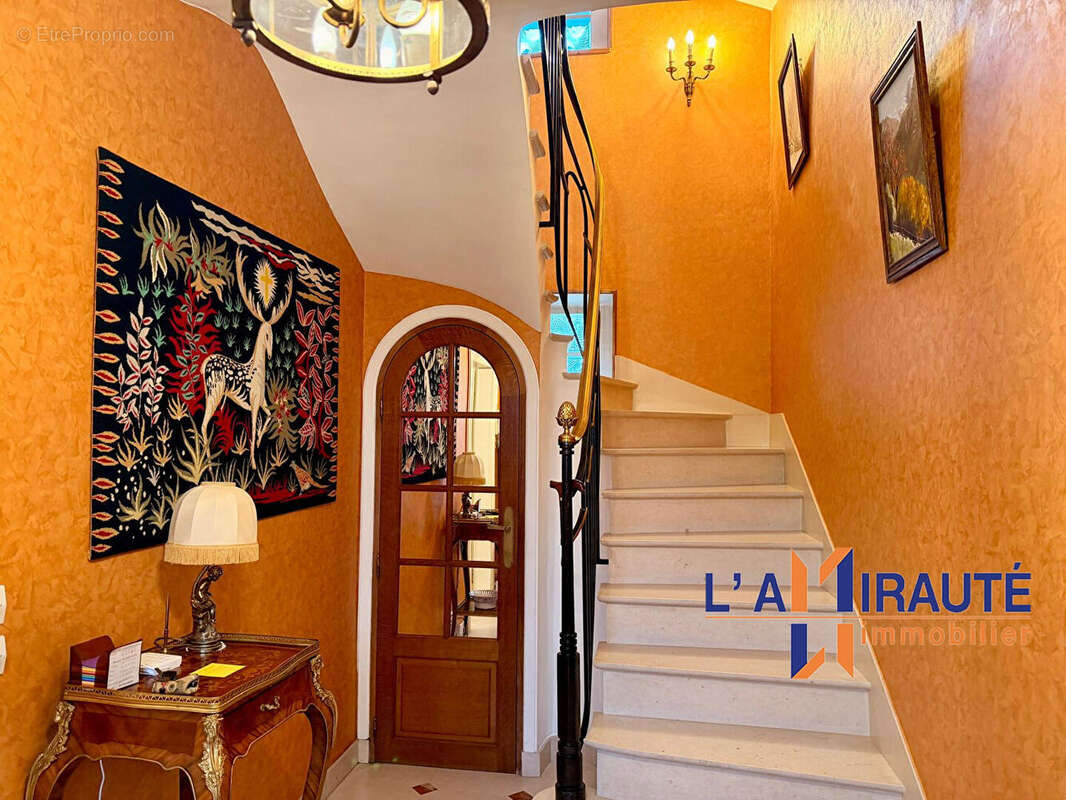 Maison à MAISONS-LAFFITTE