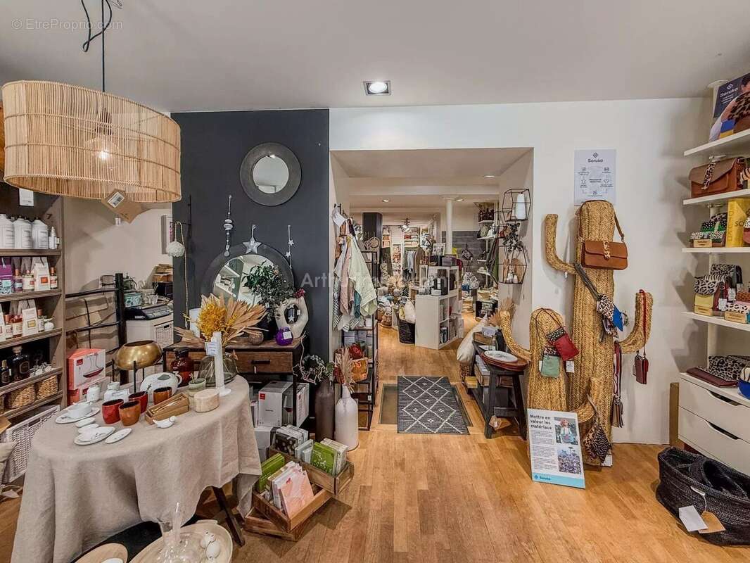 Commerce à DRAGUIGNAN